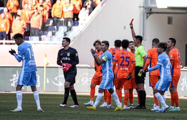 V体育-2025中超首轮诸强透视：短板未补 国脚团显疲态