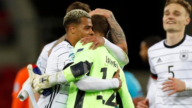 V体育网页版-门将送礼队友争气，斗志昂扬的德国U21错误中成长