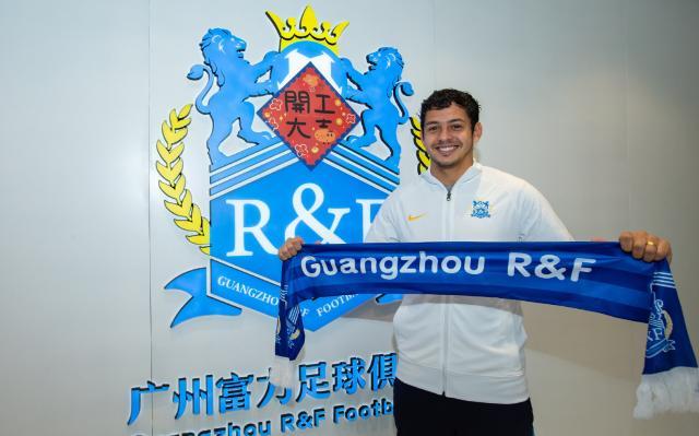 V体育下载-吉列尔梅感叹中国防疫做得好 收到新年红包很惊喜